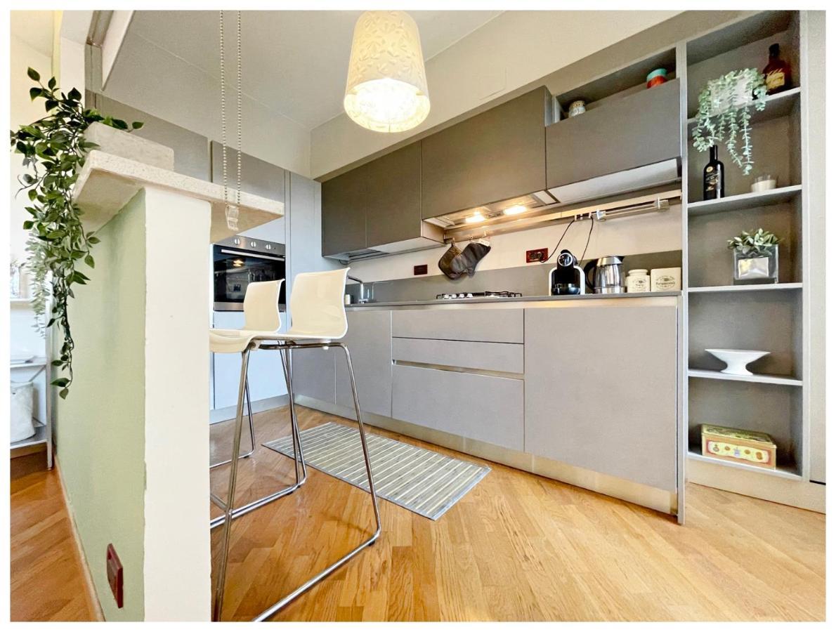 Homes In - Cozy Terrace Apartment *